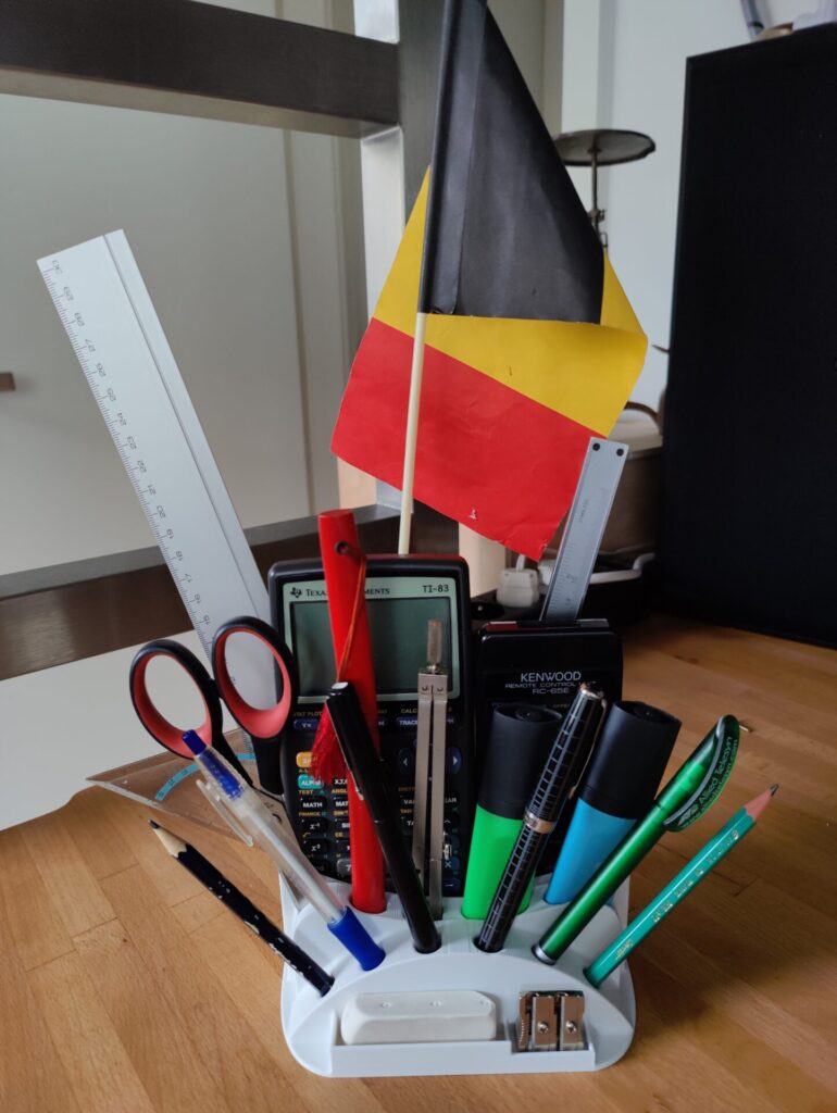 Organiseur de bureau garni