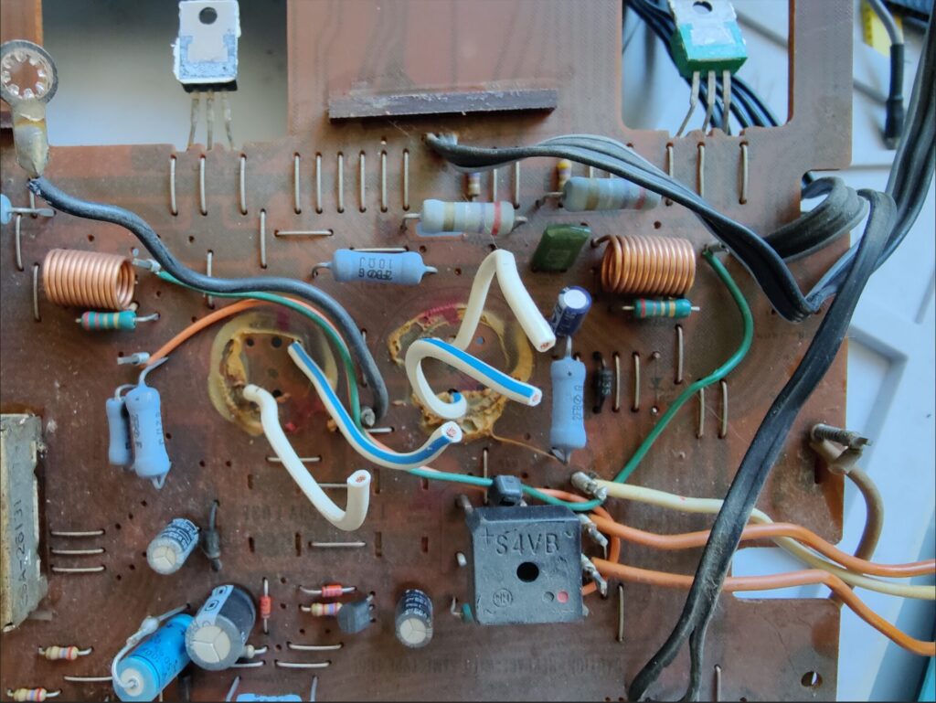 ampli pm310 marantz 8