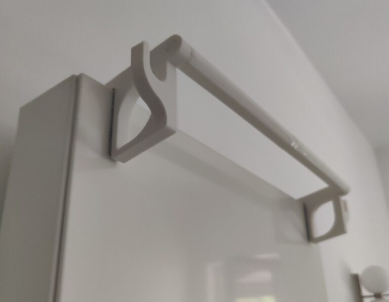 Pendoir essuie radiateur placé