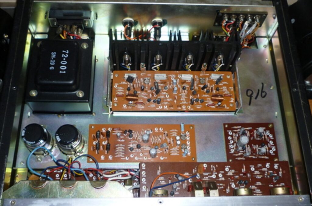 Lenco A50 électronique 6