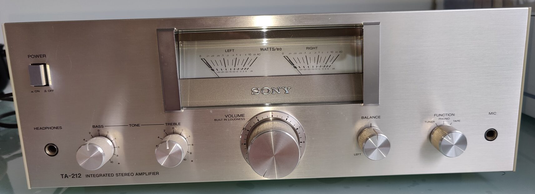 Sony Ta212 - 1