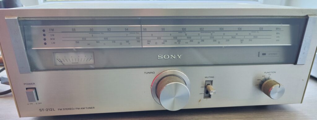 Sony St212 - 4