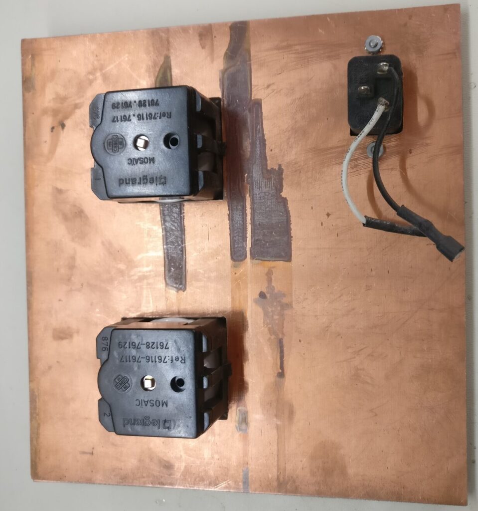 isolation box 6