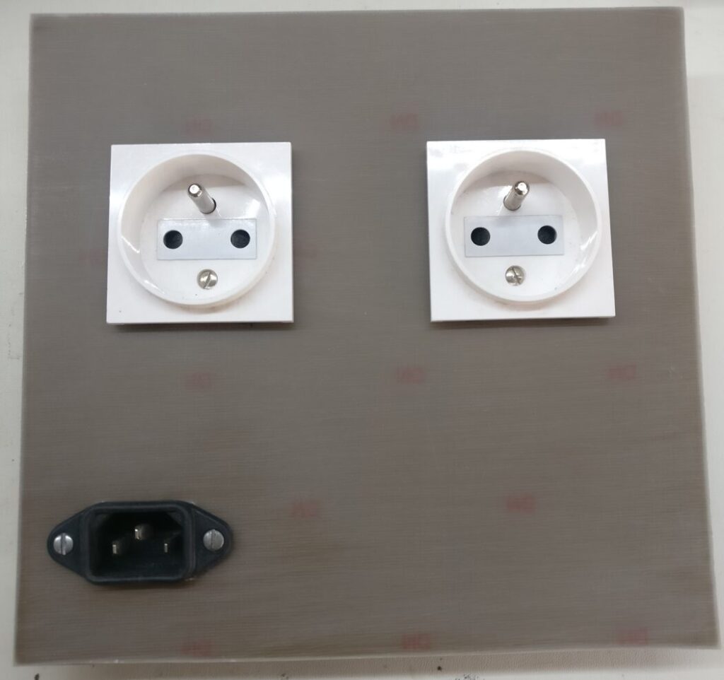 isolation box 7